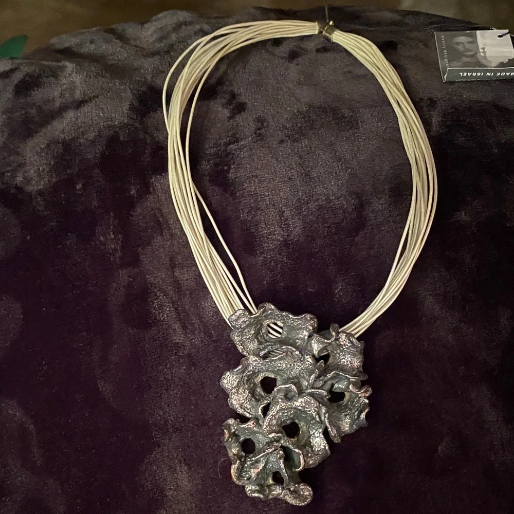 Elegant Silver❤️🔥Necklace - Picture 1 of 3